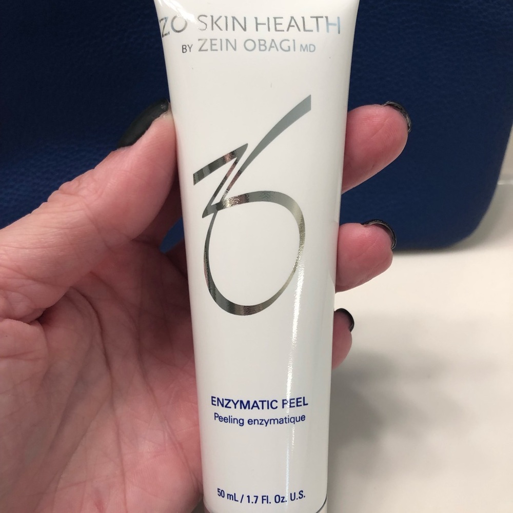 ZO Skin Health Enzymatic Peel & ZO Make-Up Bag